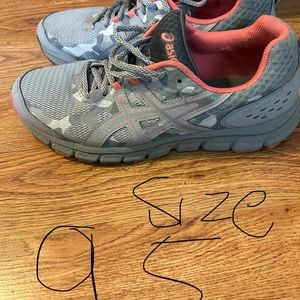 ASICS size 9.5 women’s